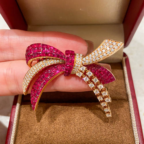 廷亮红宝石胸针天然红宝石胸针