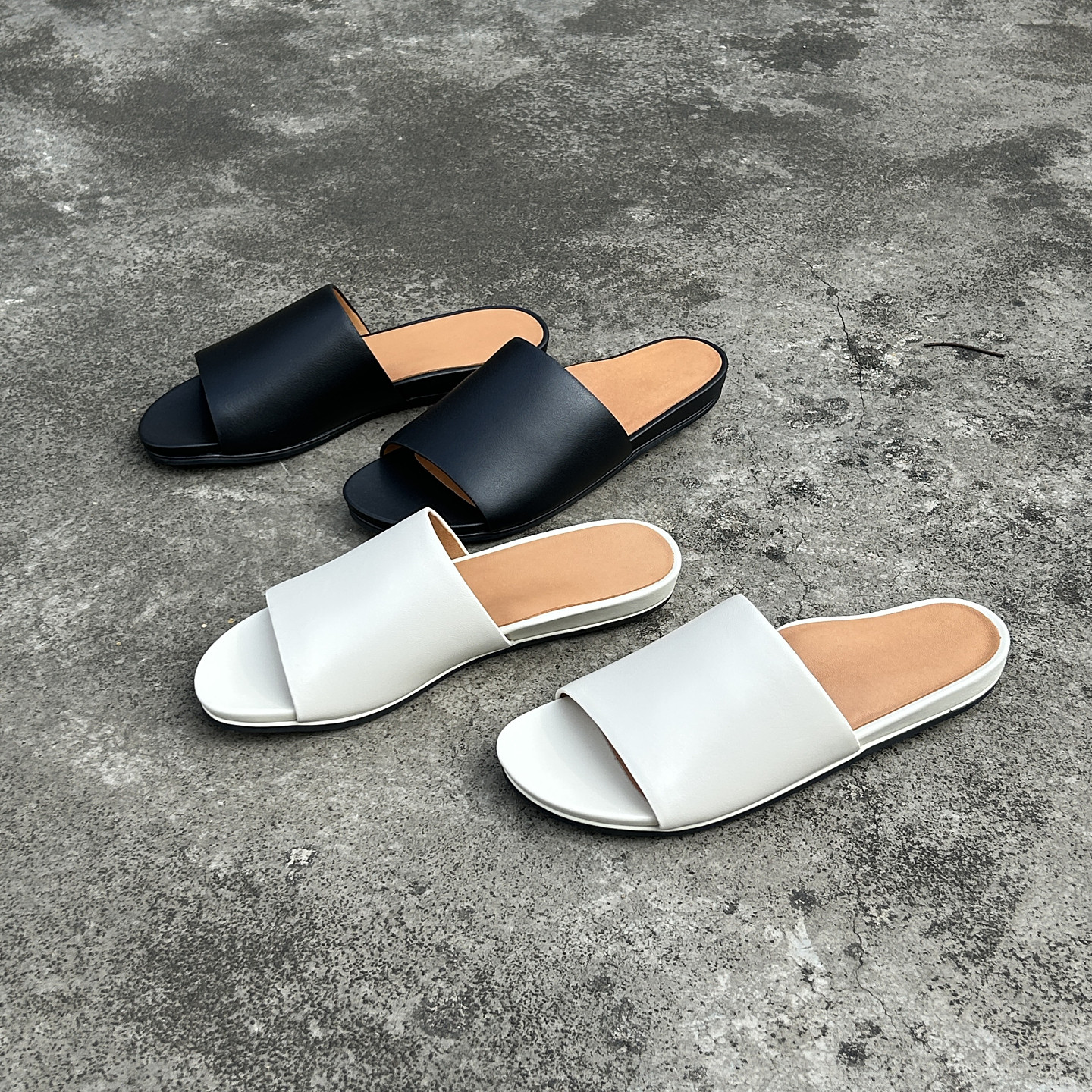 25新款舒適百搭一字帶真皮涼拖