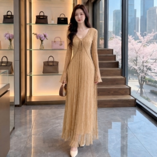 小君君布兰妮木系美人/肌理编织立体花鱼尾蕾丝连衣裙罩衫+吊带裙
