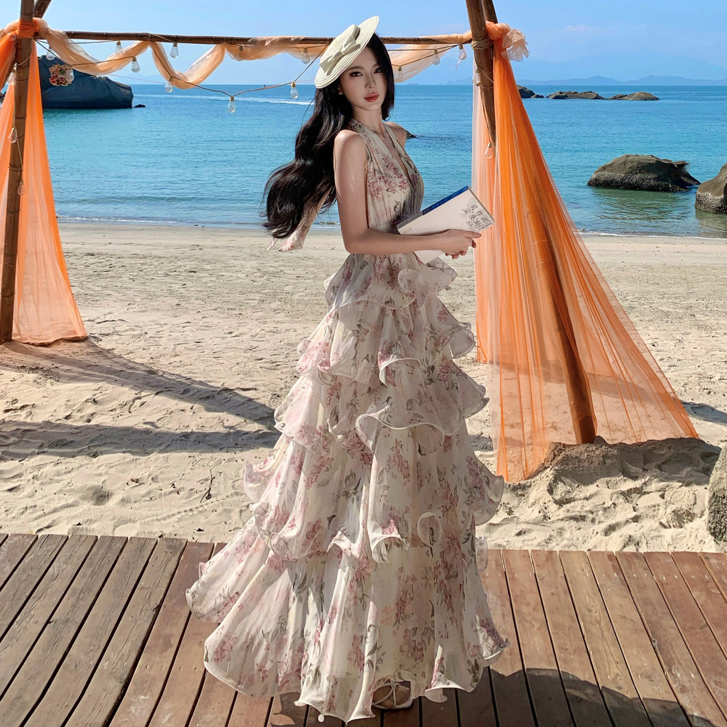 晨露蔷薇园/法式度假风印花挂脖雪纺蛋糕长裙女V领连衣裙,女装/女士精品,连衣裙,淘宝优惠券,粉丝福利购,淘宝优惠卷