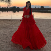 红色荷叶边上衣泰兰德海边拍照出片穿搭度假风套装 雪纺大摆半身裙