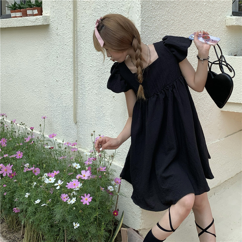 Real shot! Real price! Korean version to lower level dark girl small fly sleeve loose medium length Hepburn style dress