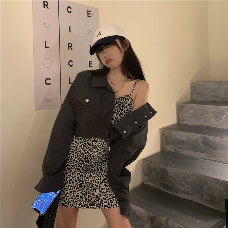 Real shot! Real price! Retro chic hot girl leopard pattern sling + high waist thin short coat