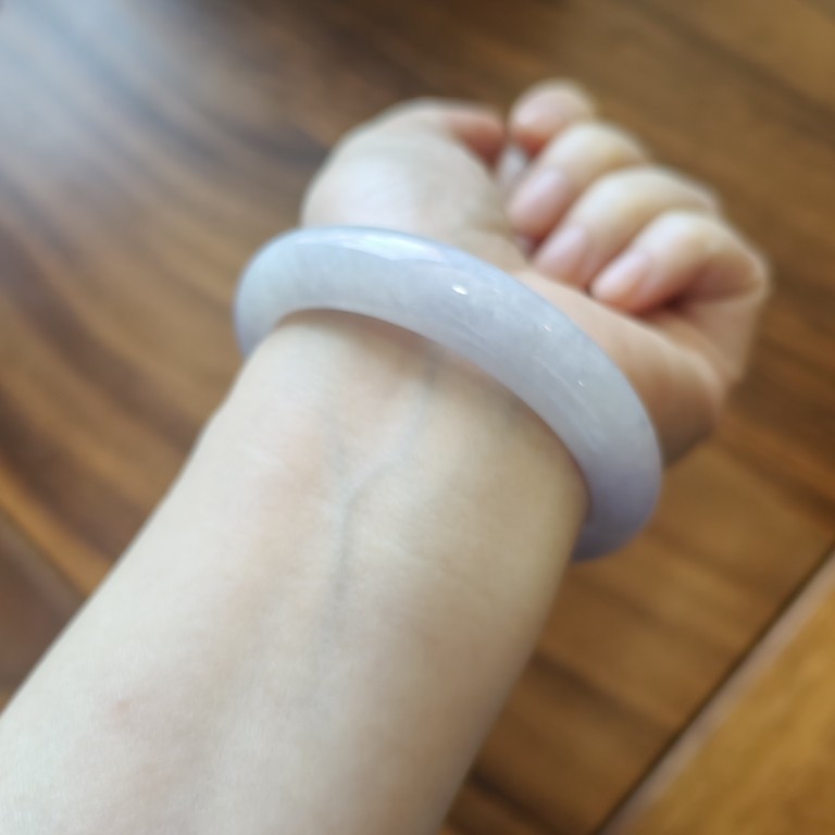 珑心云赞 满圈紫色红粉佳人天然粉紫色翡翠手镯冰糯种