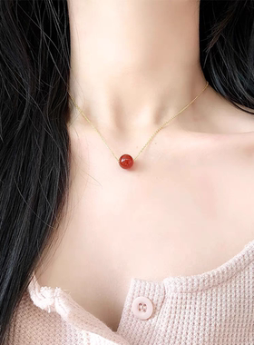 红玛瑙转运珠钛钢项链女2025年新款潮本命年锁骨链相思豆过年配饰
