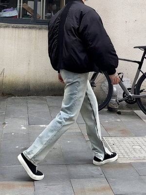 OKKO高街宽松复古拉链开叉显腿长水洗长裤男士直筒牛仔裤