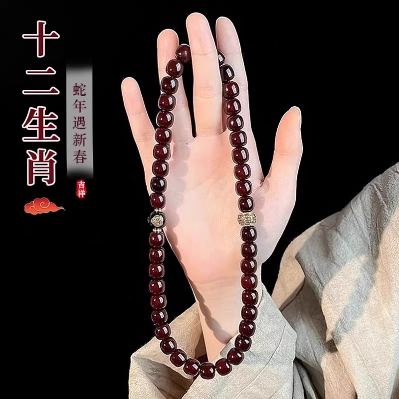 探行鸟甄选菩提子手串泰山原产十二生肖桶珠溏心老料玉化双圈手链