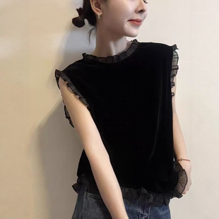 黑色丝绒木耳边无袖马甲女2026夏季花边拼接宽松显瘦短款气质上衣