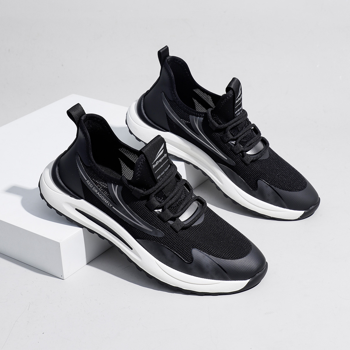 红蜻蜓男士复古透气运动鞋