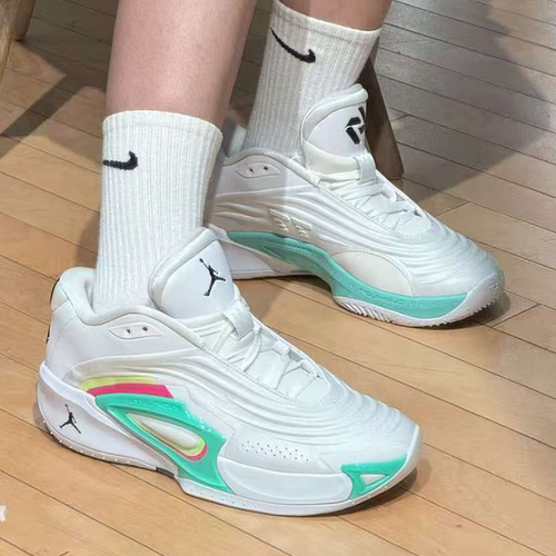 耐克/Nike Jordan Luka 3东契奇3代低帮复古白绿篮球鞋HQ5055-107