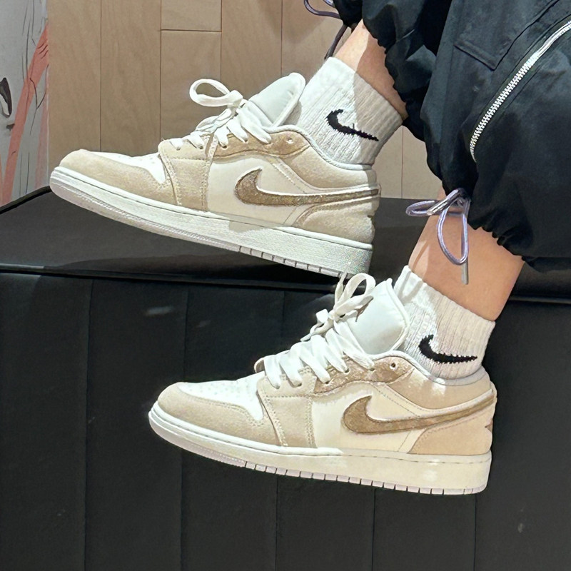 耐克/Nike Air Jordan 1 Low 白棕低帮复古运动篮球鞋 HF1567-200,运动鞋new,板鞋,淘宝优惠券,粉丝福利购,淘宝优惠卷
