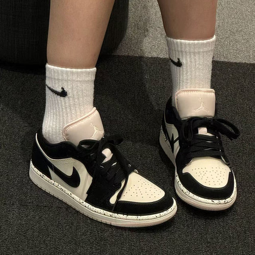 耐克/Nike Air Jordan 1 Low 奶茶粉低帮休闲板鞋女款 DC0774-003