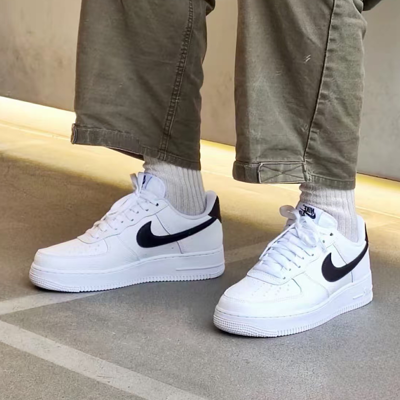 耐克/Nike Air Force 1 空军一号白黑男款经典低帮板鞋CT2302-100
