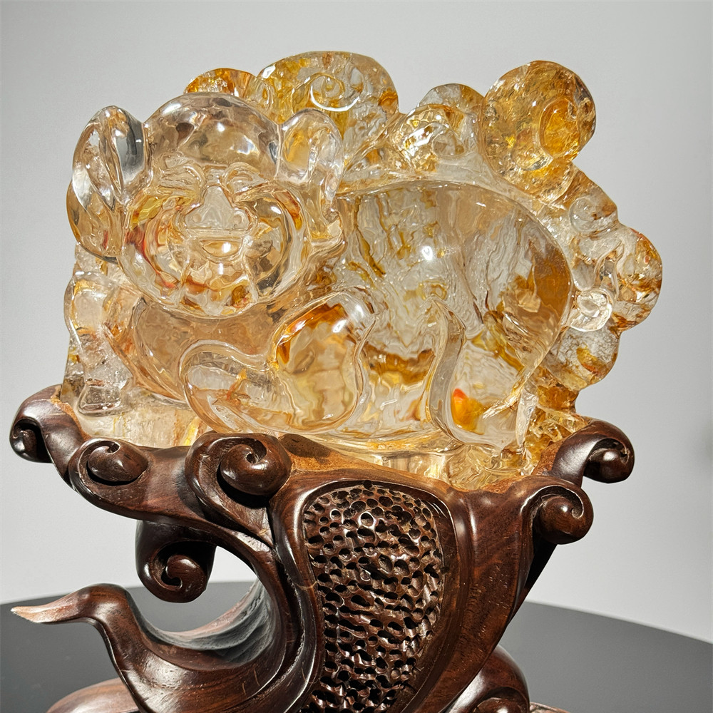 天然白水晶黄胶花雕刻猪生肖猪摆件小猪吉祥物镇宅招财客厅办公室