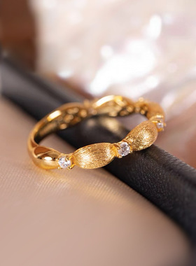 S925纯银戒指女复古拉丝意大利工艺镀金丝带闭口排戒小红书同款