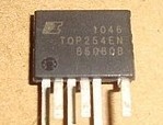 全新 TOP254EN TOP254YN液晶芯片 现货出售 质量保证