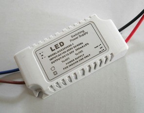 带壳 大功率10瓦LED集成灯珠电源 恒流驱动电源10W 3串3并 900MA