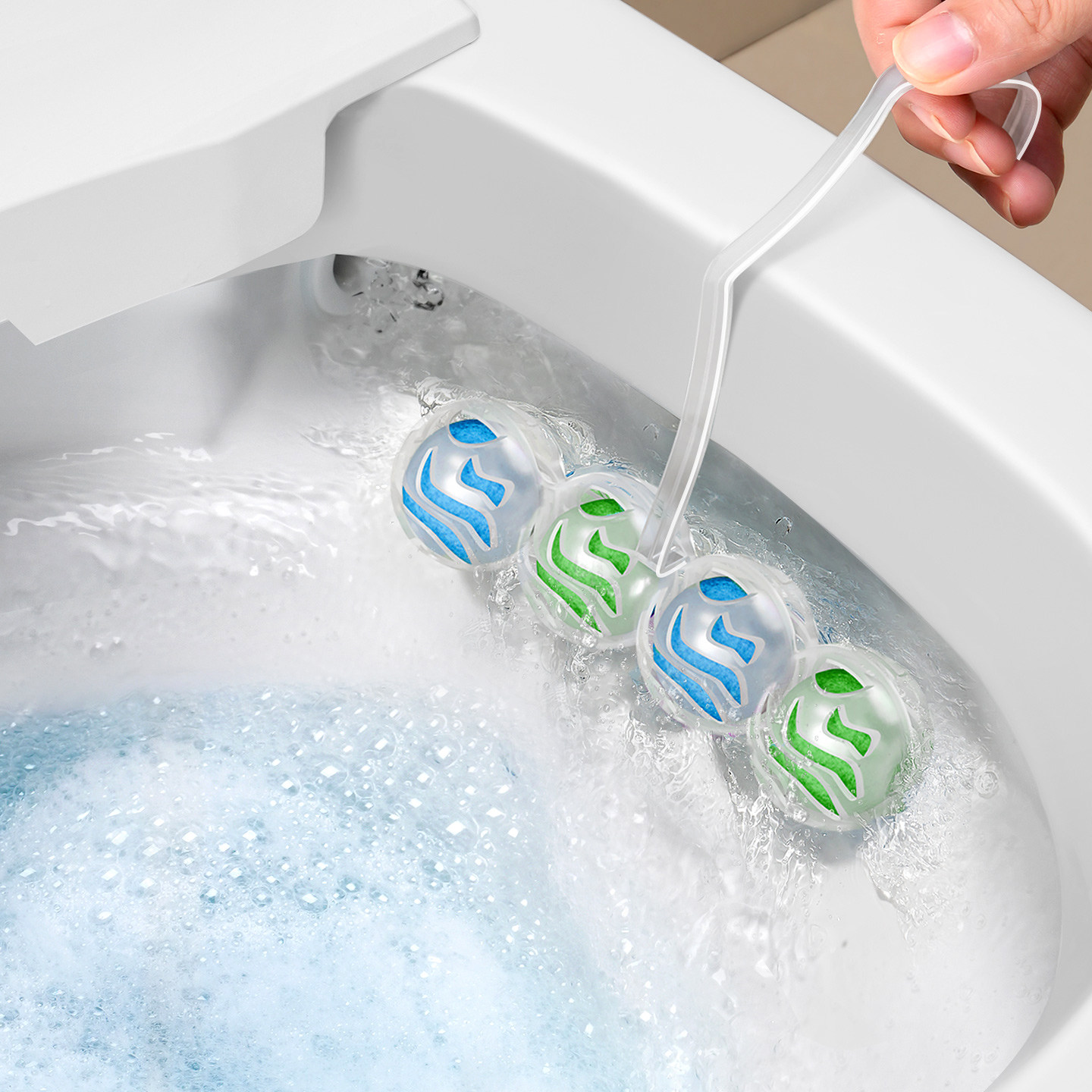 日本智能马桶洁厕宝悬挂式蓝泡泡无水箱马桶清洁挂球厕所除臭神器