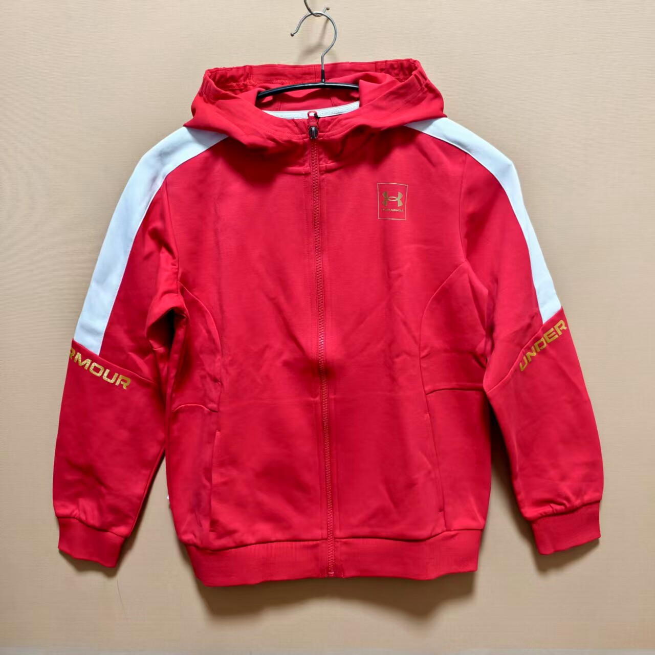 安德玛儿童男女童春季针织外套红色新年款连帽卫衣外套 断码处理