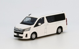 Hiace 300最新 款 海獅白色合金彷真模型玩具 豐田Toyota
