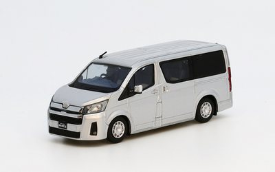 1/64 豐田Toyota Hiace 300最新款海獅銀色合金彷真模型玩具