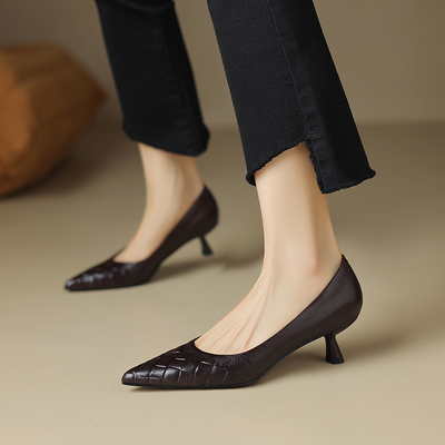 欧美风时尚博主强烈推荐猫跟皮鞋