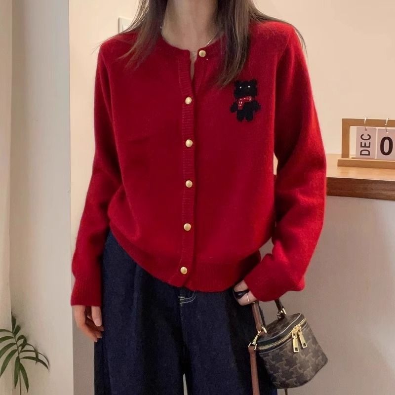 春秋冬新款外套小熊百搭圆领女针织开衫上衣红色韩版欧洲毛衣
