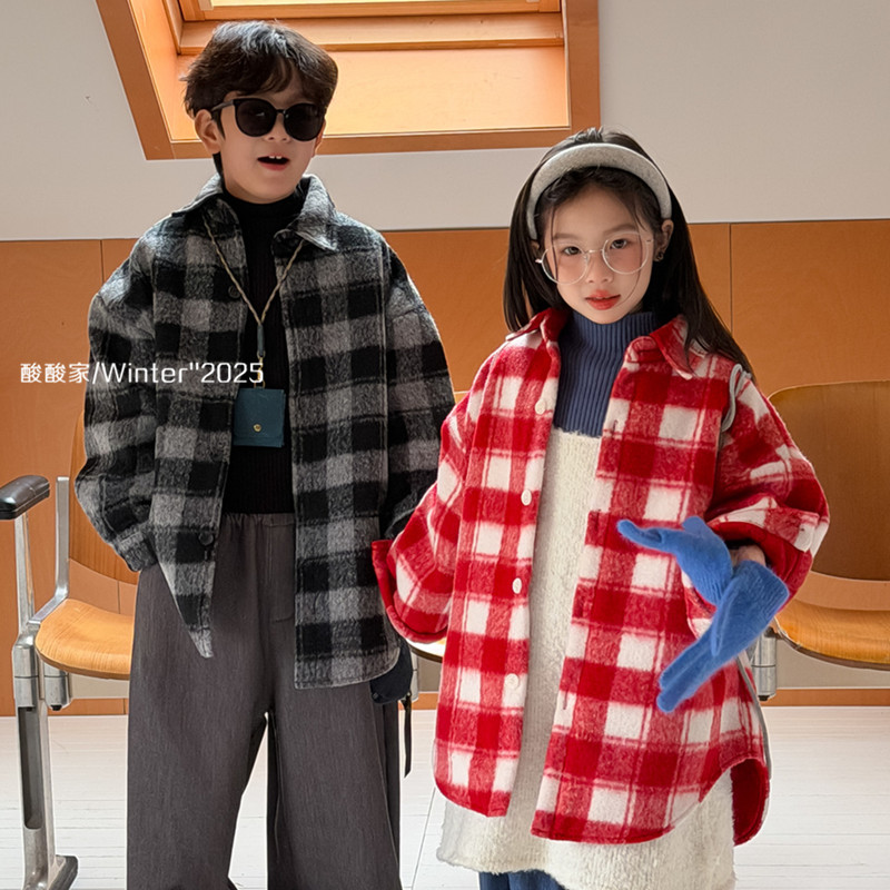 儿童翻领夹棉格子呢大衣