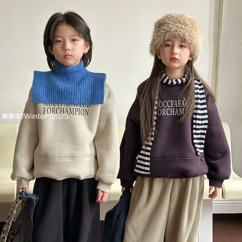 儿童百搭字母加绒卫衣