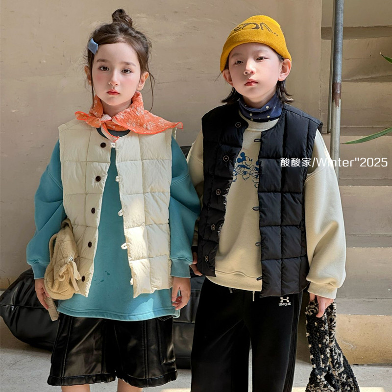 儿童设计款百搭方块绗棉马甲