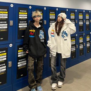 秋2025原版重工英文刺绣食毛华棉复合连帽卫衣男女102B-W1386P55图片