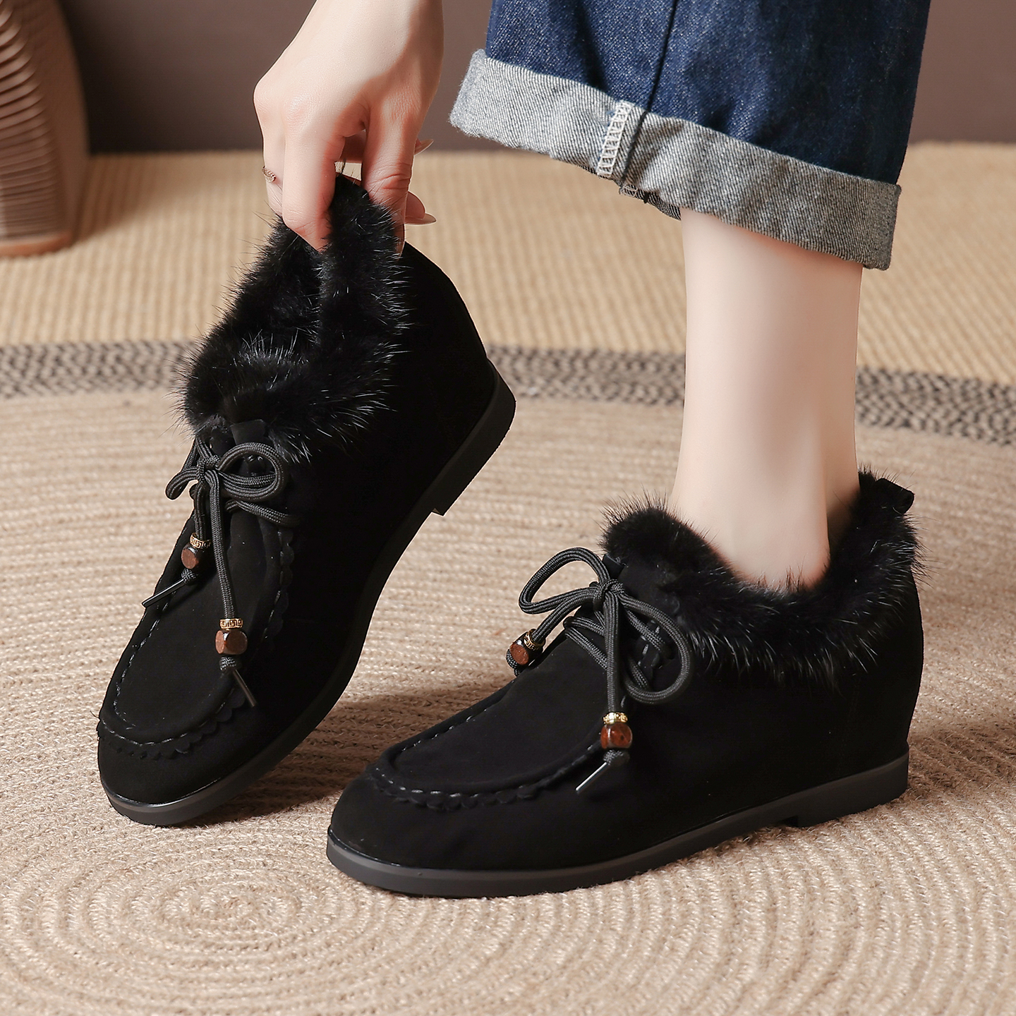 真皮内增高毛毛鞋女外穿2025新款系带加绒保暖豆豆鞋水貂毛棉鞋子