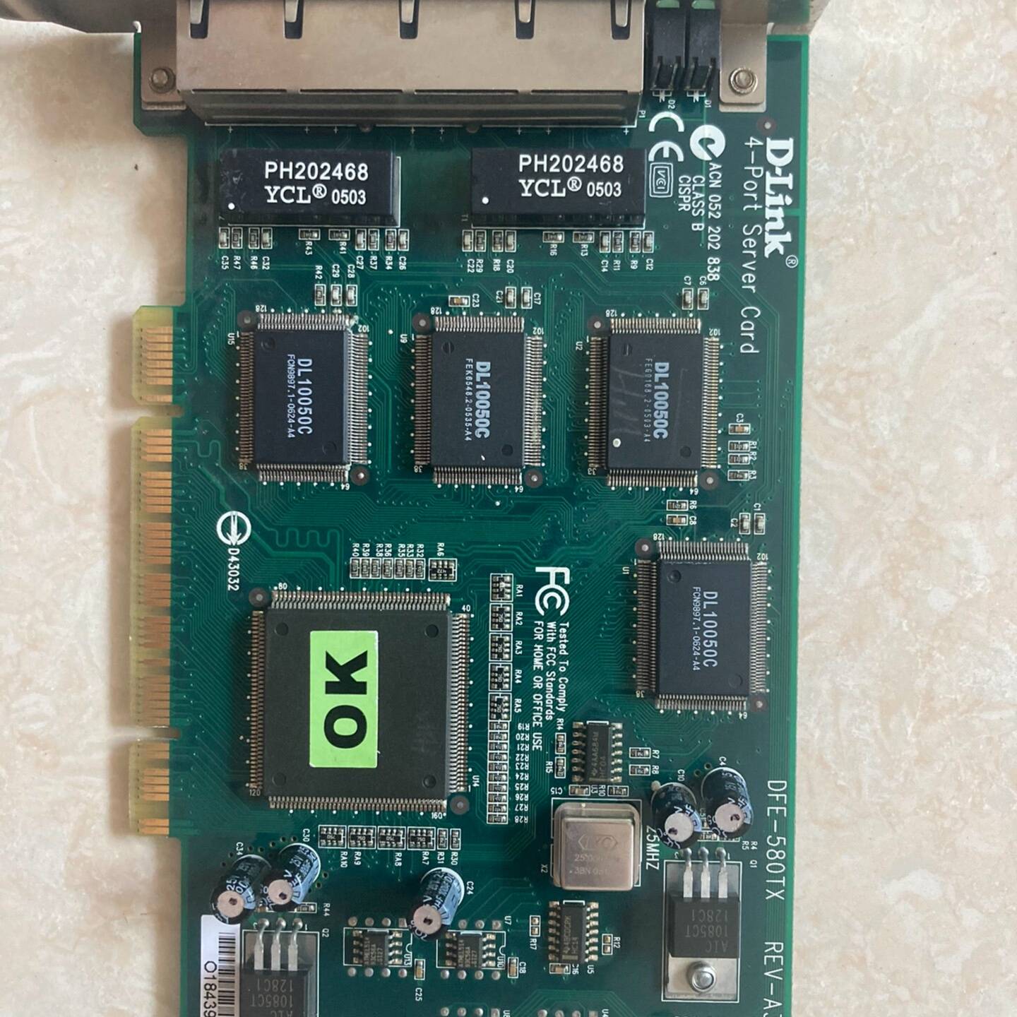 可议价D-Link DFE-580TX ，pci，4口网卡，成色如