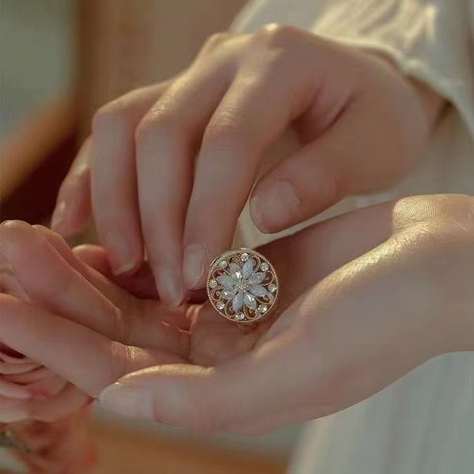 法式花朵镶钻迷你小抓夹