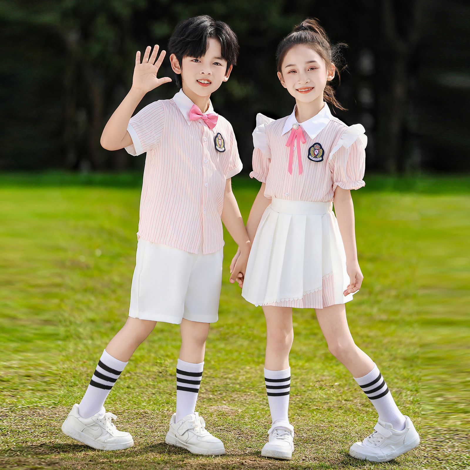 粉色夏季儿童演出服朗诵合唱
