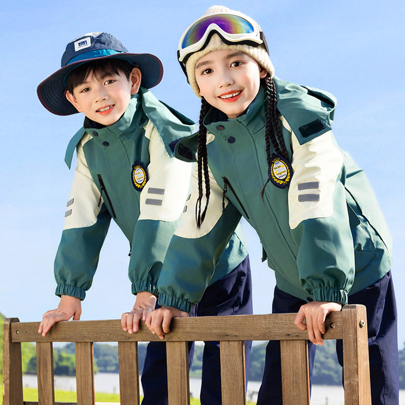 幼儿园园服春秋冬装冲锋衣加厚三件套装小学生校服运动学院风班服