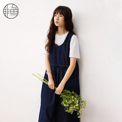 非鱼2025夏季新款无袖连衣裙文艺复古背心裙百搭叠穿女减龄裙子