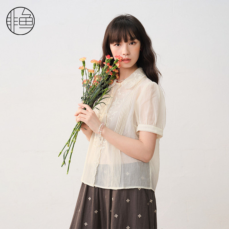 非鱼夏季文艺小翻领刺绣女衬衫
