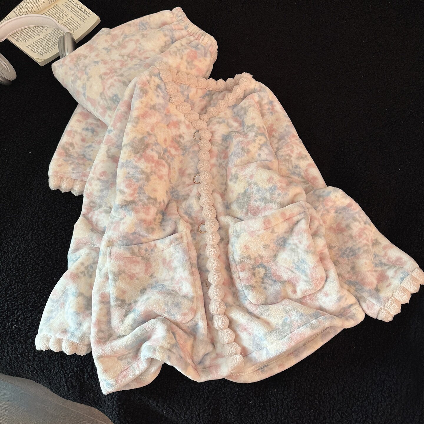 直播网红冬季长袖法兰绒加厚加绒睡衣女开衫甜美学院风家居服女套