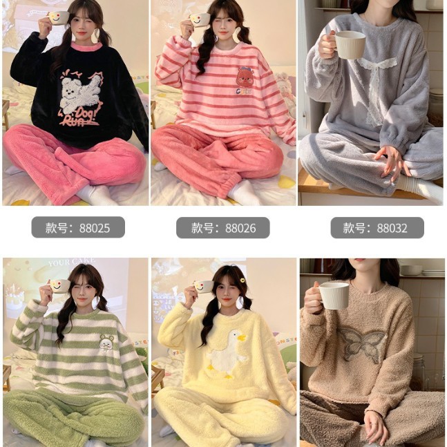 秋冬季法兰绒睡衣女圆领珊瑚绒可爱加绒加厚两件套家居服卡通