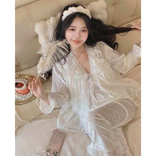 爆款纯欲性感蕾丝吊带三件套睡衣秋冬季长袖钻石绒温暖舒适家居服