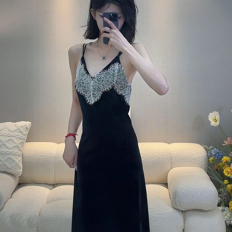 秋冬吊带性感气质中长睡裙女金丝绒蕾丝花边露背睡衣女家居服套装,女士内衣/男士内衣/家居服,睡袍/浴袍,淘宝优惠券,粉丝福利购,淘宝优惠卷