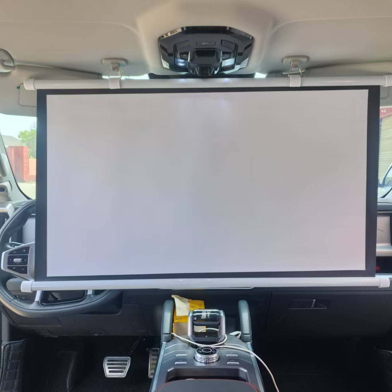 小型抗光壁挂投影幕布30寸40寸50寸60寸72寸84寸100手动壁挂屏幕车内办公家用宿舍户外便携清晰免打孔可定制