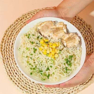 学生党宿舍宵夜充饥速食精熬大骨面非油炸面饼冒菜麻辣烫火锅面