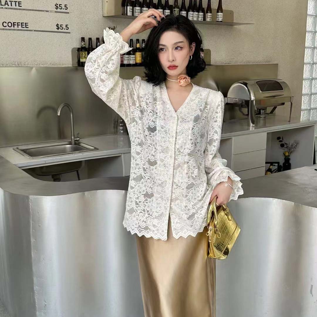 欧洲站2025早春新款欧货蕾丝刺绣V领长袖衬衫女春秋法式温柔衬衫