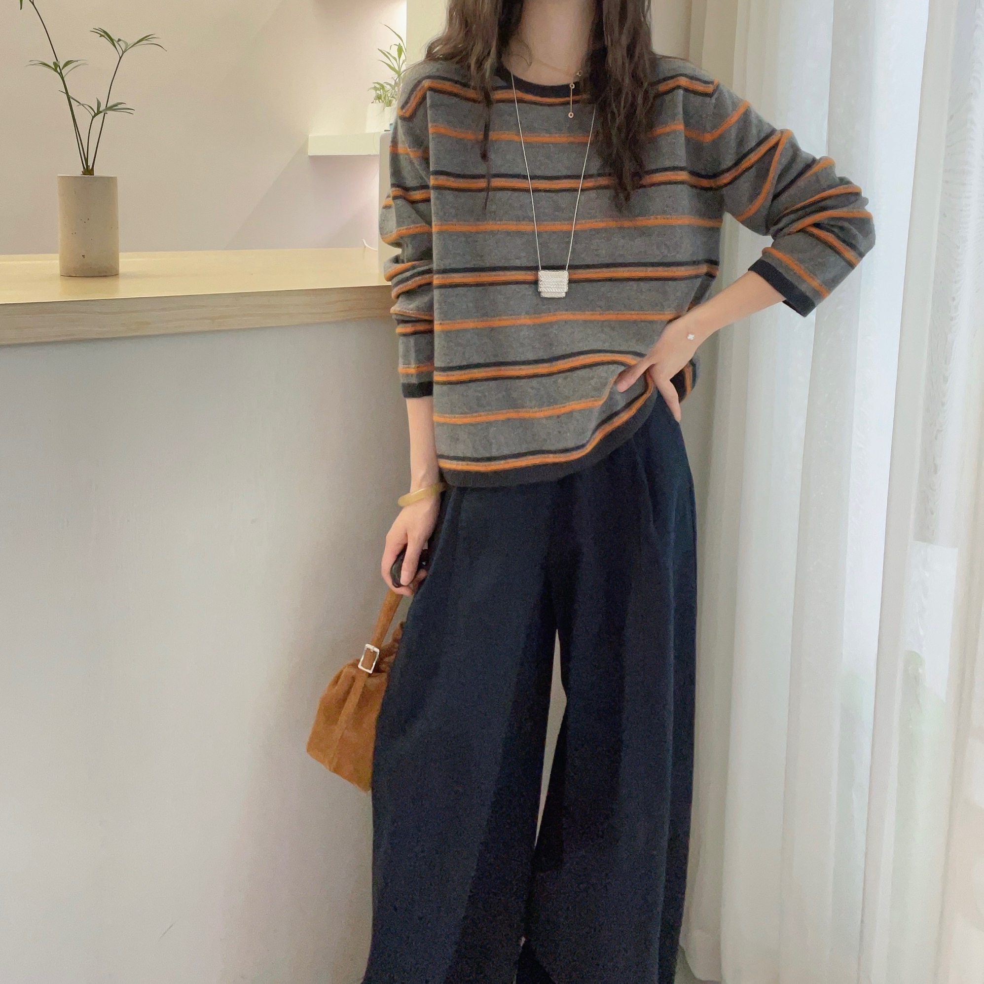 欧洲站2025秋装新款欧货圆领条纹蜜熊绒针织衫女春秋宽松软糯上衣