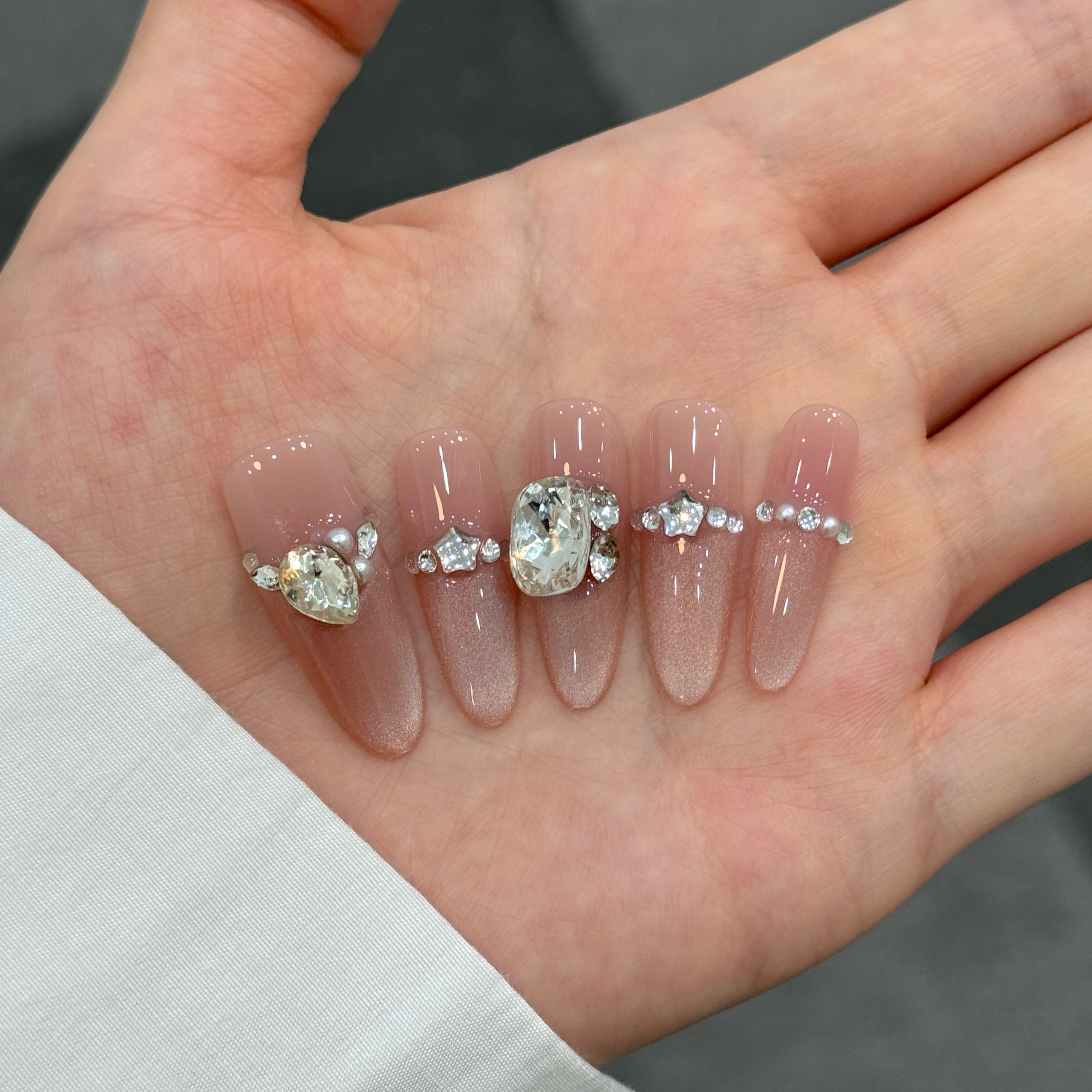 高级轻奢手工猫眼穿戴甲爆闪显白美甲贴片成品日常-V10