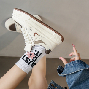 增高小白鞋女鞋2023秋季新款休闲板鞋百搭小众设计感面包鞋运动鞋