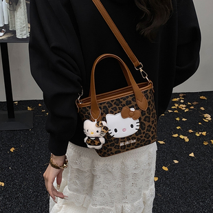 秋冬儿童HelloKitty豹纹手提包女童可爱斜挎包宝宝时尚迷你单肩包