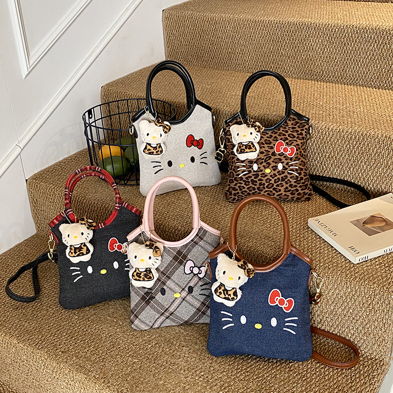 2025新款时尚猫咪格子单肩斜挎手拎包女童名媛出游零钱配饰造型包